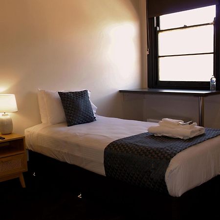 The Hampden Suites Уогга-Уогга Экстерьер фото