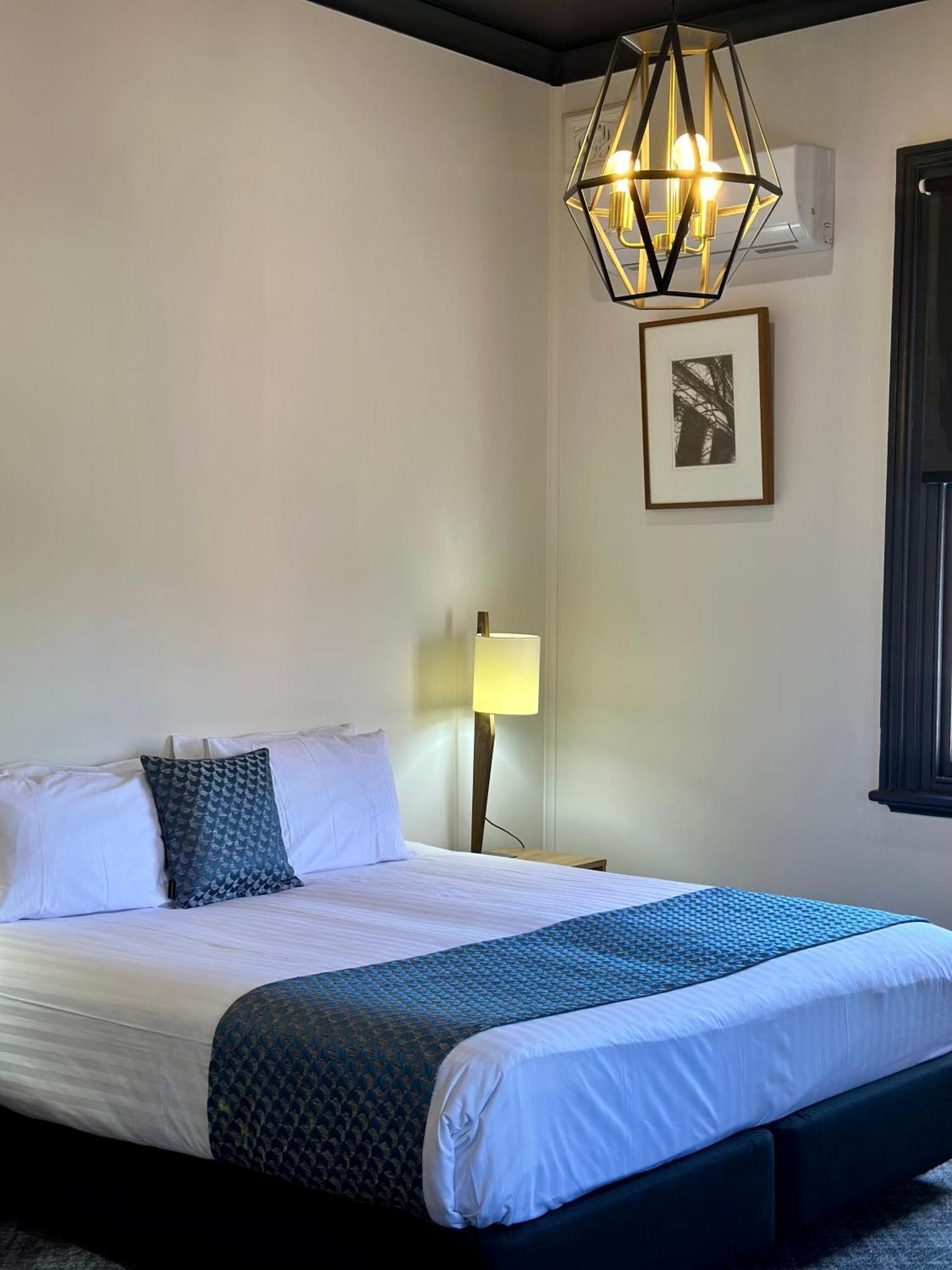 The Hampden Suites Уогга-Уогга Экстерьер фото